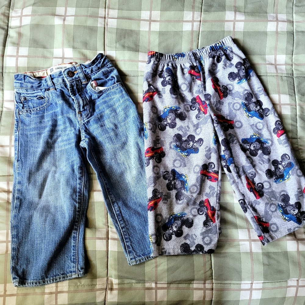 Bundle 2T Gap Jeans and Carter's Sleep pants